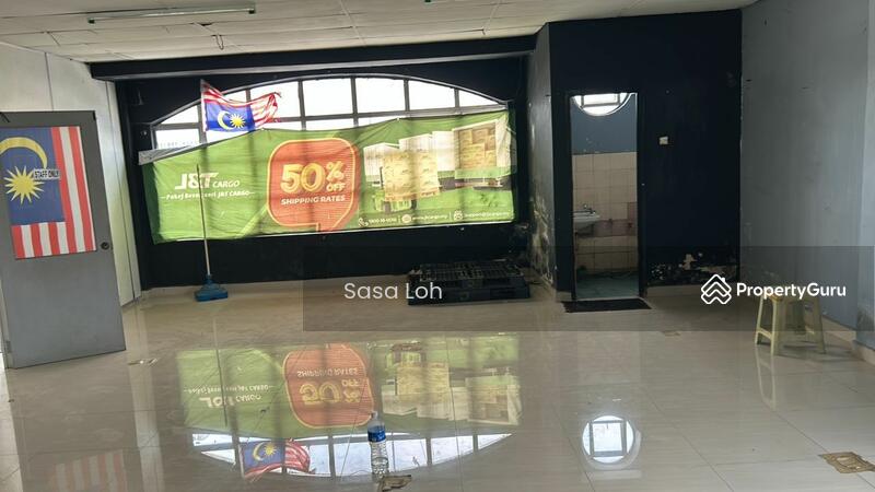 For Sale - 1.5 Storey Factory - End lot, Fully Extended with Cf, 50x80 For Sale